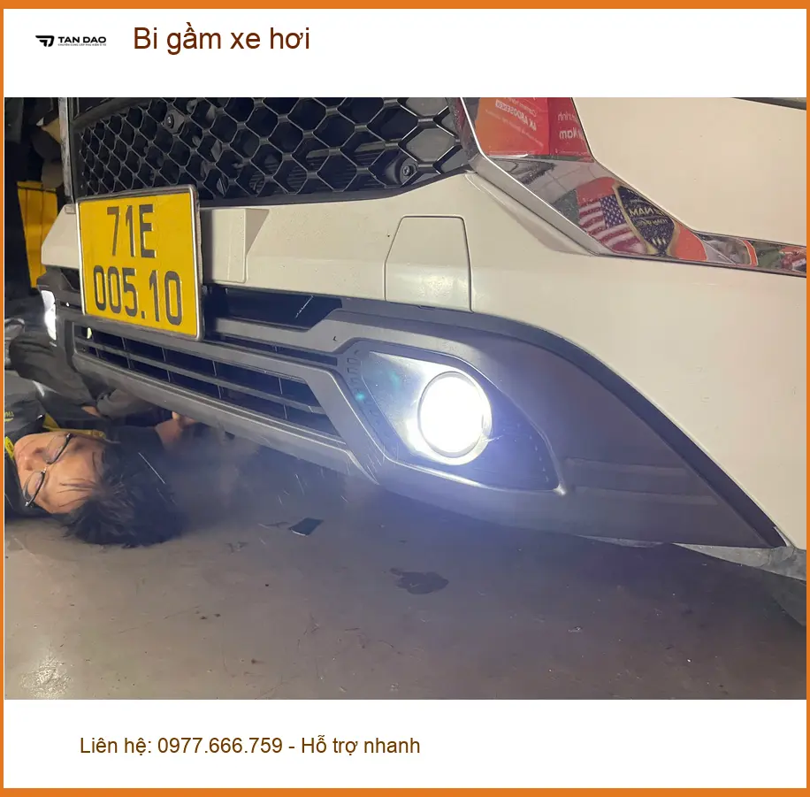 Anh Quang độ bi gầm xe hơi Kia Sorento tại Quận 11 để tăng sáng an toàn ảnh thực tế 3