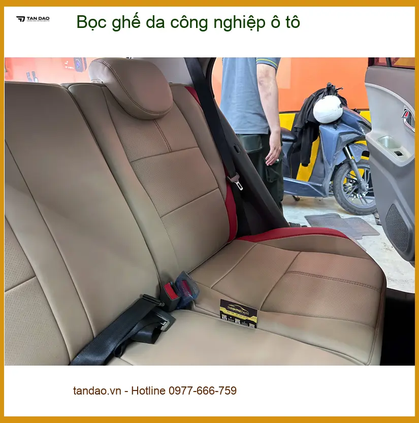 Chị Thảo bọc ghế da công nghiệp ô tô Hyundai Accent tại Quận 6 để làm mới nội thất ảnh thực tế 2