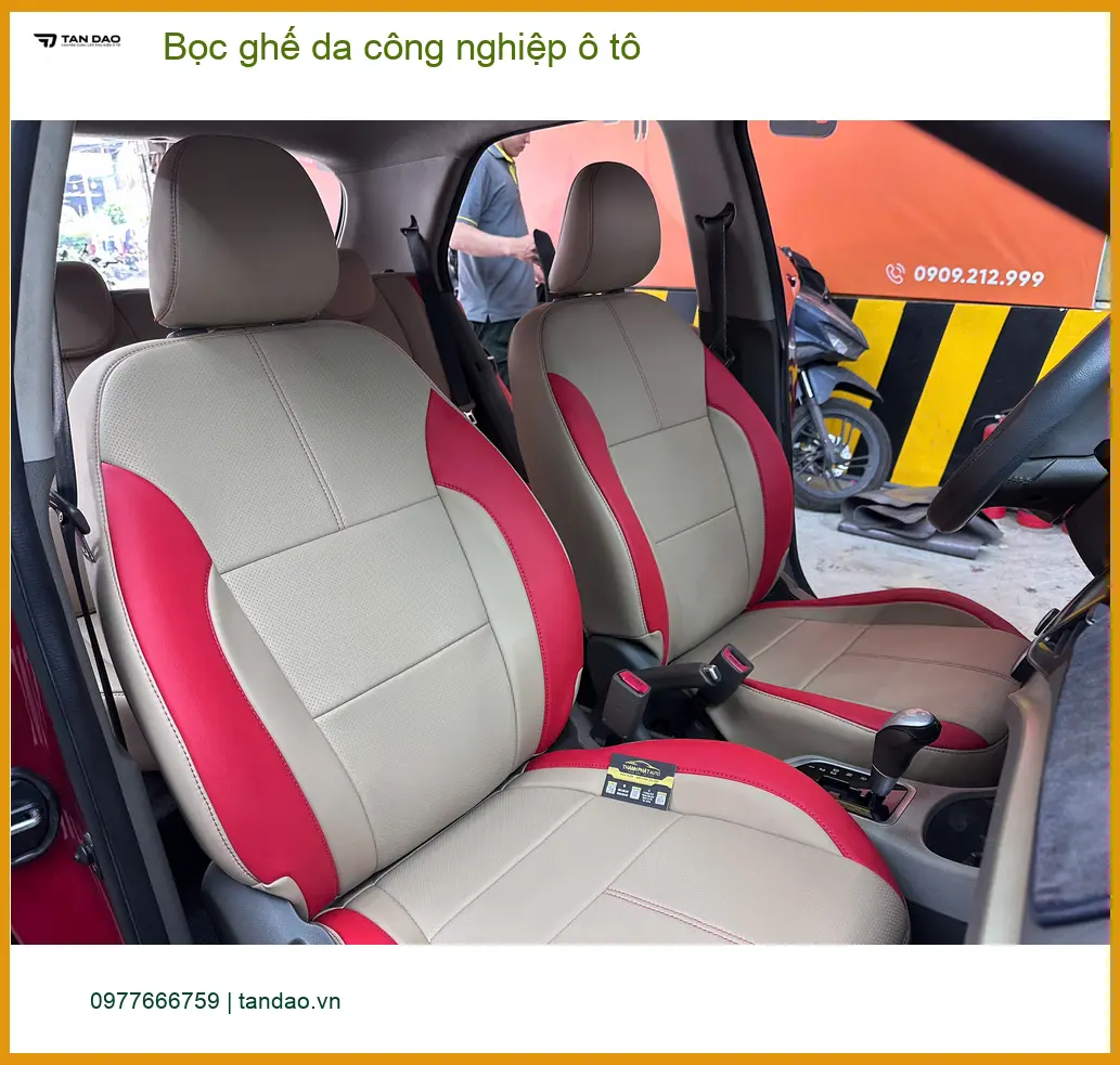 Anh Quân Kia Carnival bọc ghế da công nghiệp ô tô Hóc Môn cho xe luôn mới