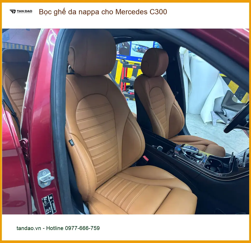 Chị Mai Anh bọc ghế da nappa cho Mercedes C300 tại Quận Bình Thạnh để tăng vẻ sang trọng ảnh thực tế 3