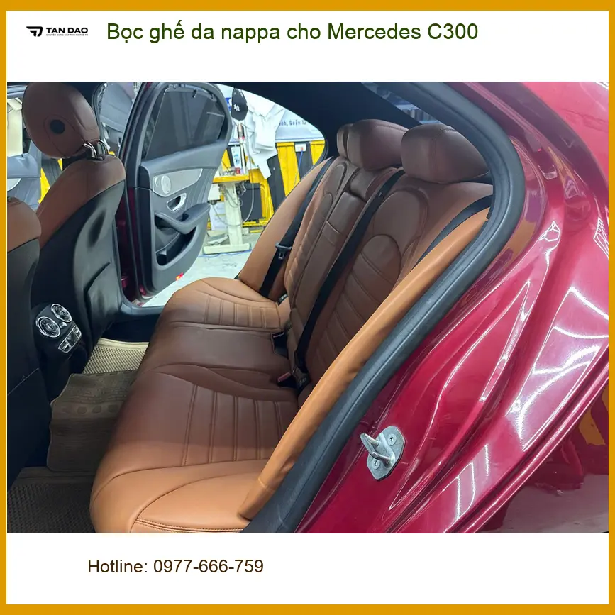 Chị Mai Anh bọc ghế da nappa cho Mercedes C300 tại Quận Bình Thạnh để tăng vẻ sang trọng ảnh thực tế 5