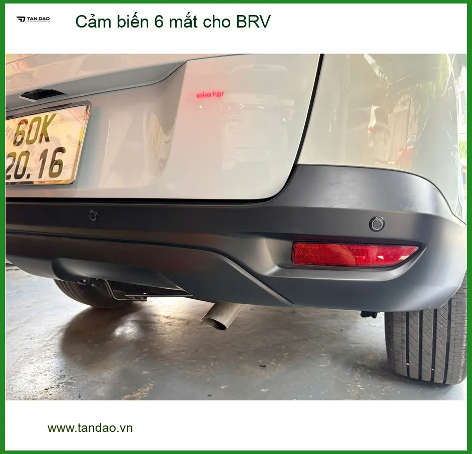 Anh Khang lắp cảm biến 6 mắt cho BRV tại Quận 4 vì lo ngại va quẹt khi đỗ xe ảnh thực tế 2