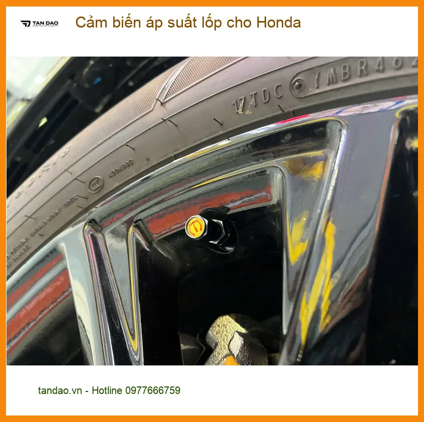 Chị Lan Anh lắp cảm biến áp suất lốp cho Honda HRV tại Quận 5 để theo dõi lốp an toàn ảnh thực tế 3