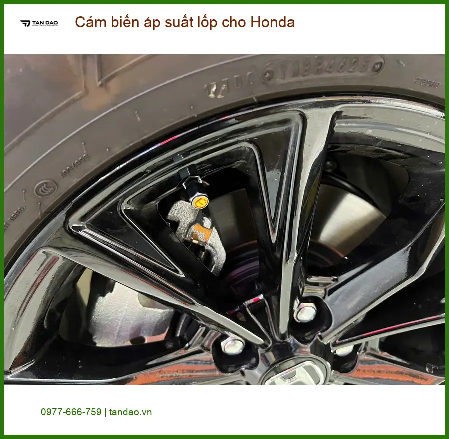 Chị Lan Anh lắp cảm biến áp suất lốp cho Honda HRV tại Quận 5 để theo dõi lốp an toàn ảnh thực tế 5