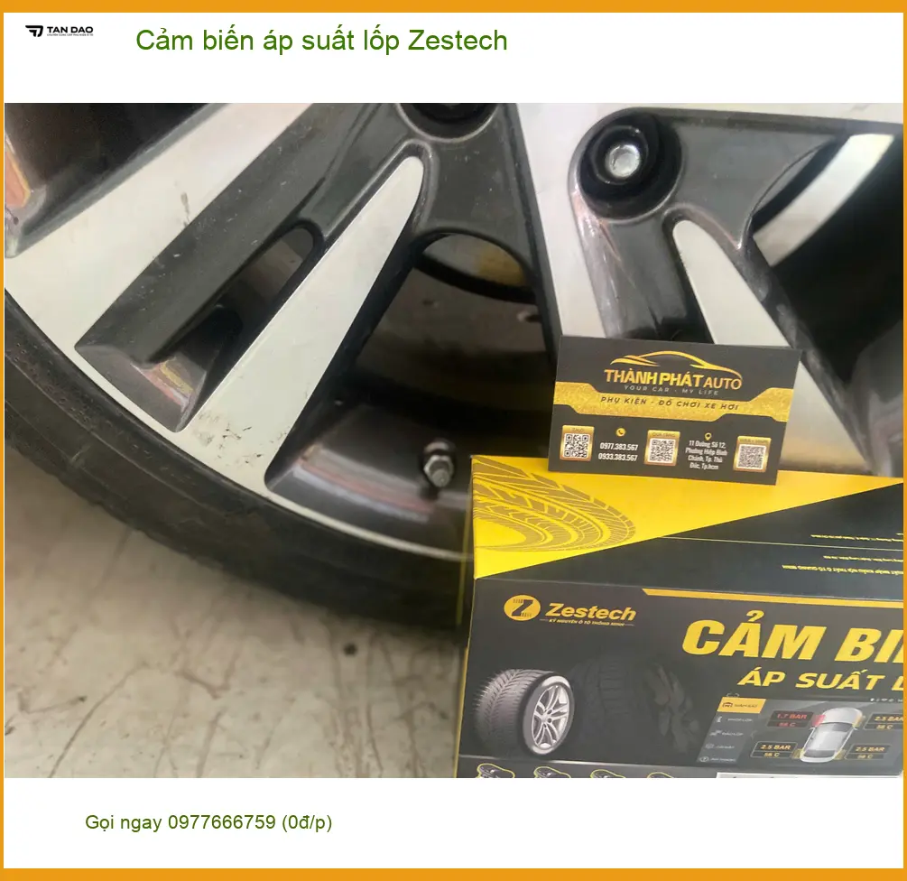 Anh Thanh lắp cảm biến áp suất lốp Zestech cho Hyundai Santa Fe tại Quận Gò Vấp