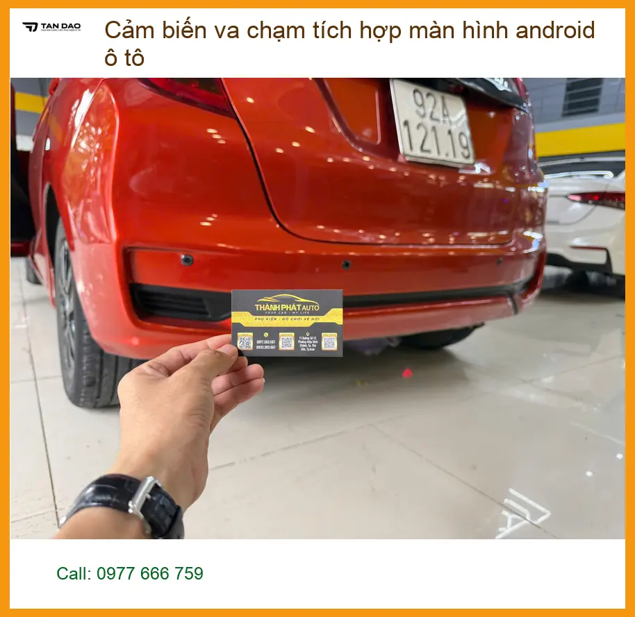 Chị Thu lắp cảm biến va chạm tích hợp màn hình Android tại Hóc Môn