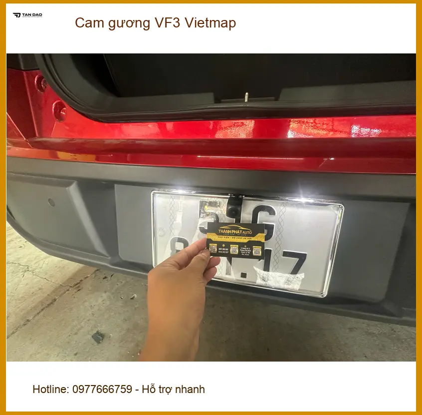 Chị Thảo lắp cam gương Vietmap cho VinFast VF3 tại Quận 9 để ghi lại hành trình rõ nét ảnh thực tế 2