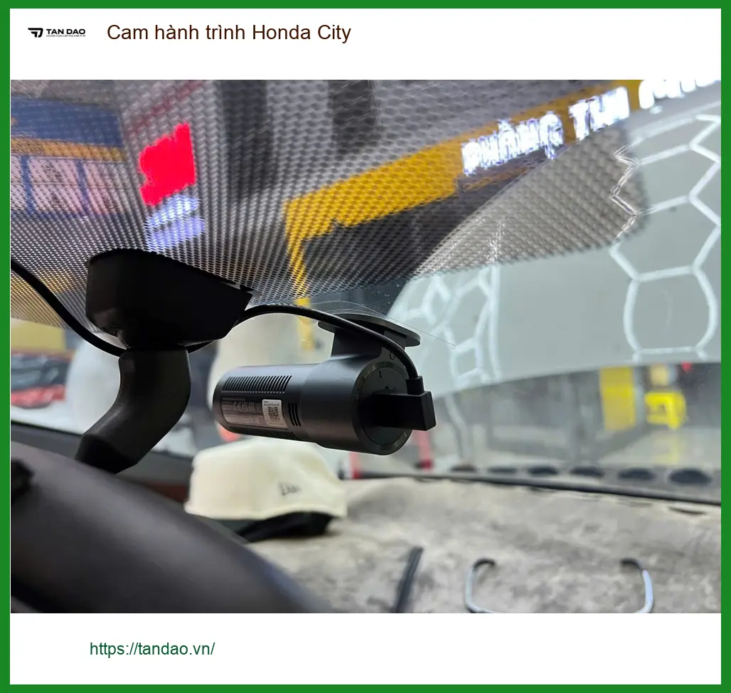 Anh Cường lắp cam hành trình Honda City tại Quận 4 sau va chạm giao thông