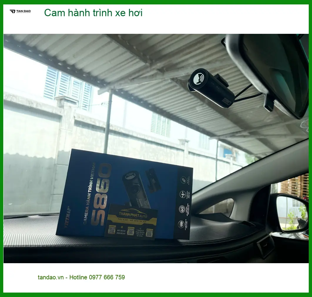 Anh Bách lắp cam hành trình xe hơi Toyota Corolla Cross tại Gò Vấp ảnh thực tế 2