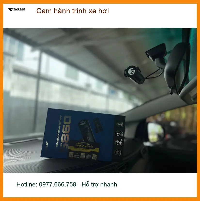 Anh Bách lắp cam hành trình xe hơi Toyota Corolla Cross tại Gò Vấp ảnh thực tế 5