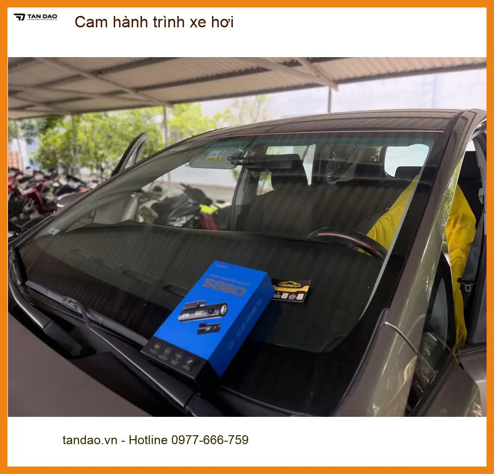 Anh Khang lắp cam hành trình Hyundai Creta để an tâm ghi lại hành trình tại Nhà Bè