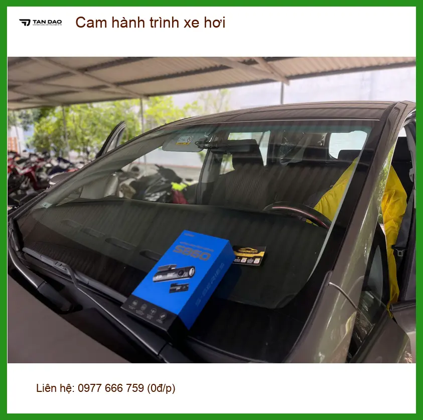 Anh Minh gắn cam hành trình xe hơi cho Toyota Corolla Cross ở Quận 6 phòng rủi ro. ảnh thực tế 2