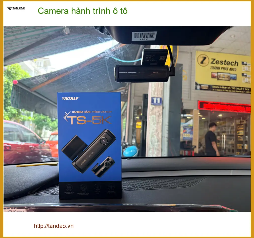 Anh Tấn lắp Camera hành trình ô tô cho Mazda CX-5 tại Nhà Bè ảnh thực tế 3