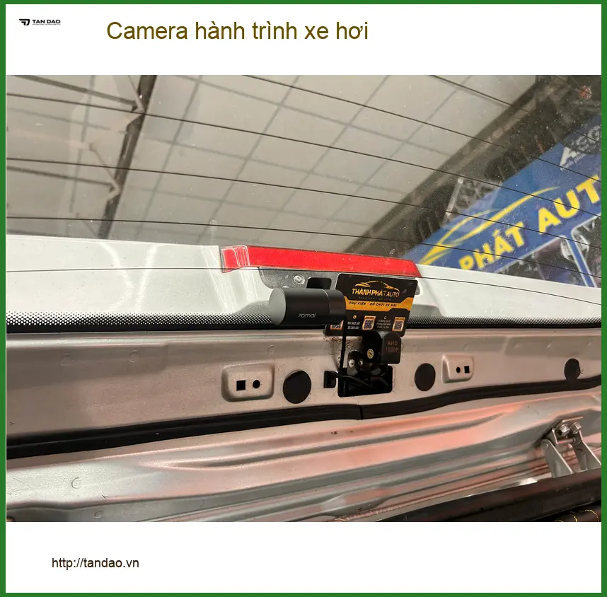 Anh Tấn lắp camera hành trình xe hơi cho Honda Civic tại Quận 11 ảnh thực tế 2