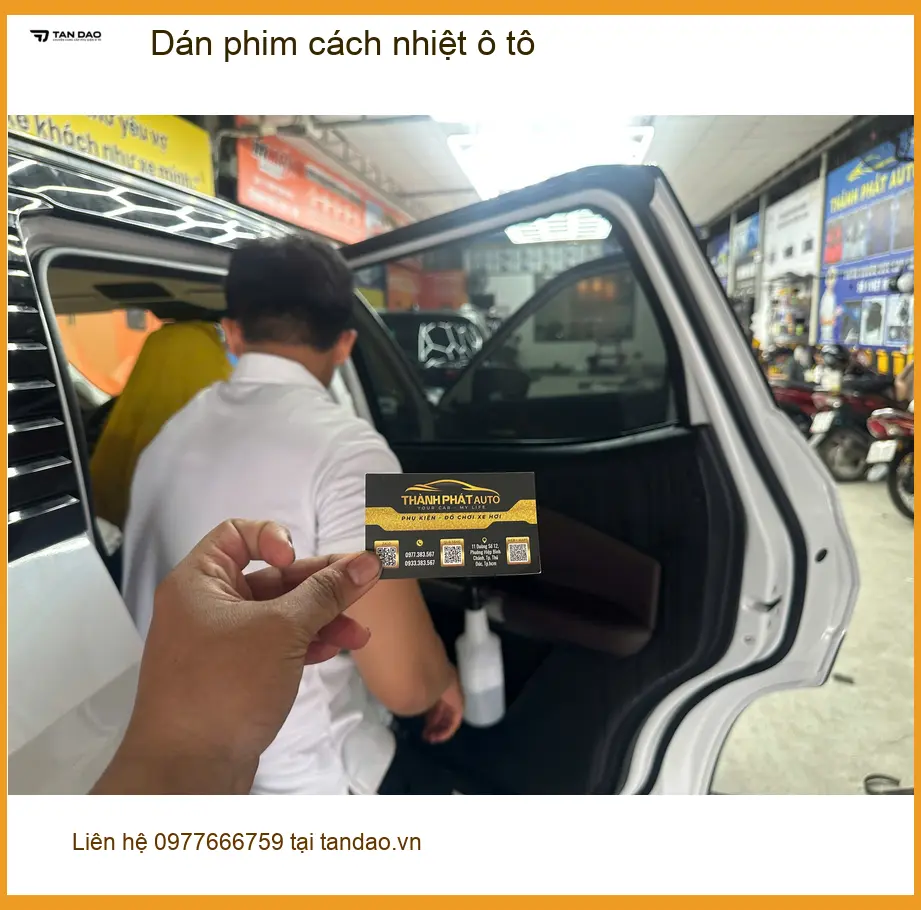 Chị Thảo dán phim cách nhiệt ô tô Hyundai Accent tại Quận Bình Tân chống nóng hiệu quả ảnh thực tế 3