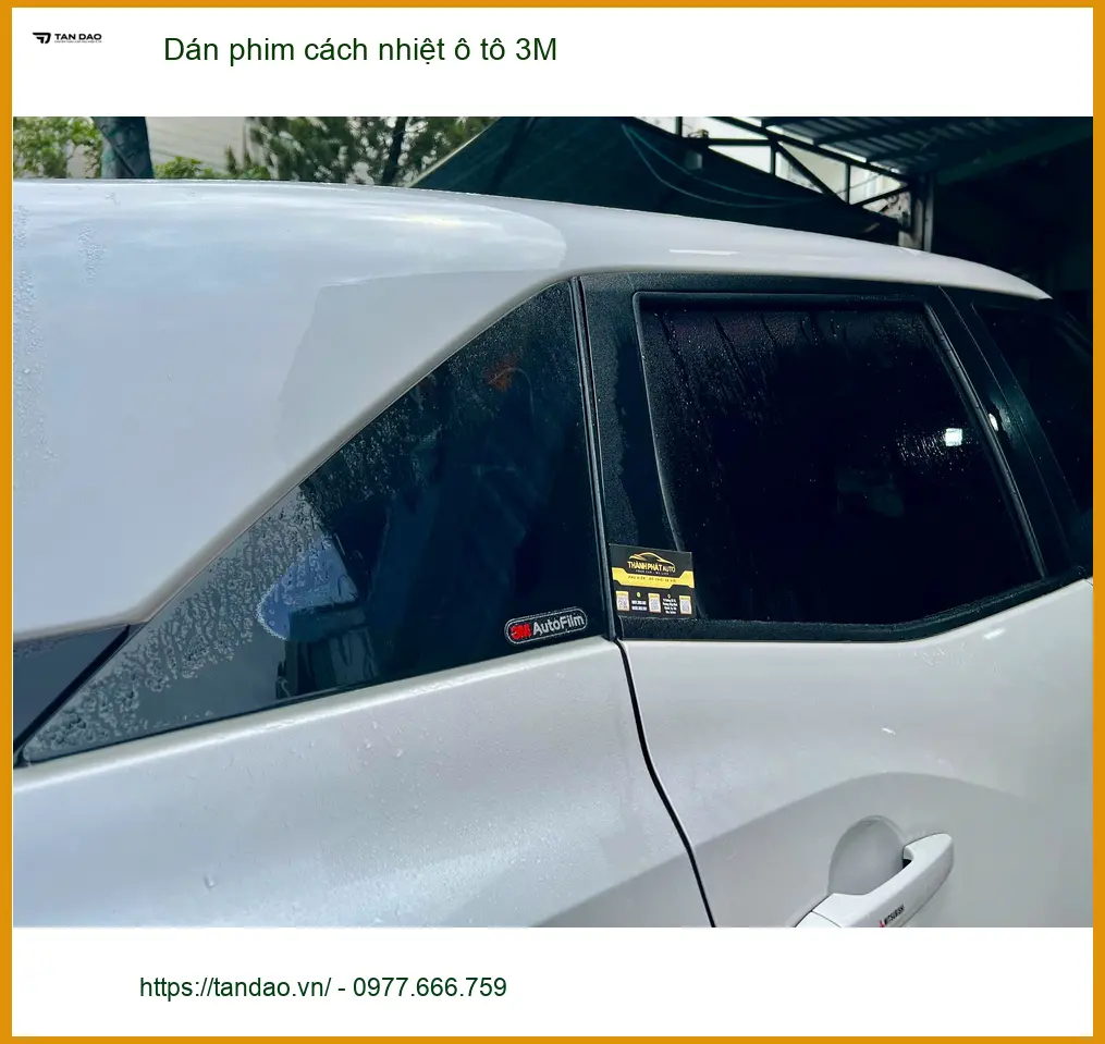 Chị Thảo dán phim cách nhiệt ô tô 3M cho Hyundai Creta tại Quận 1 để chống nóng gay gắt ảnh thực tế 3