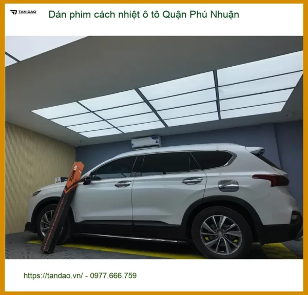 Alternative view of Trung Tâm Dán Phim Cách Nhiệt Ô Tô phim cách nhiệt ô tô Quận Phú Nhuận - Thi Công Chuyên Nghiệp