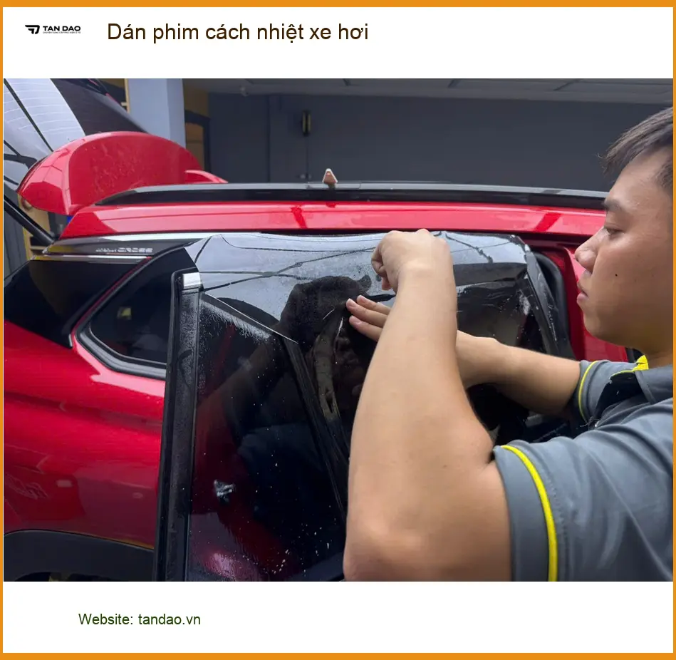 Anh Minh Khoa dán phim cách nhiệt xe Kia K3 tại Quận Tân Phú để chống nóng ảnh thực tế 3