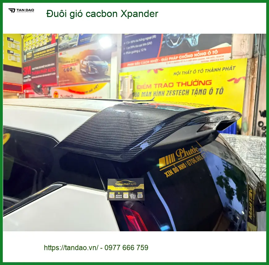 Anh Thành lắp đuôi gió cacbon Xpander tại Quận 11 để tăng tính khí động học ảnh thực tế 2