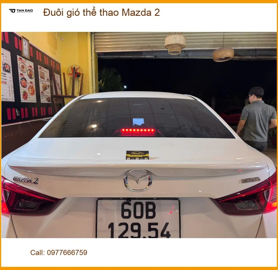 Anh Khang lắp đuôi gió thể thao Mazda 2 tại Quận 11 tăng vẻ năng động ảnh thực tế 2