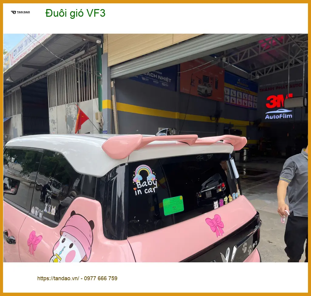 Anh Duy lắp đuôi gió VF3 tại Quận 7 để xe thêm cá tính và ổn định