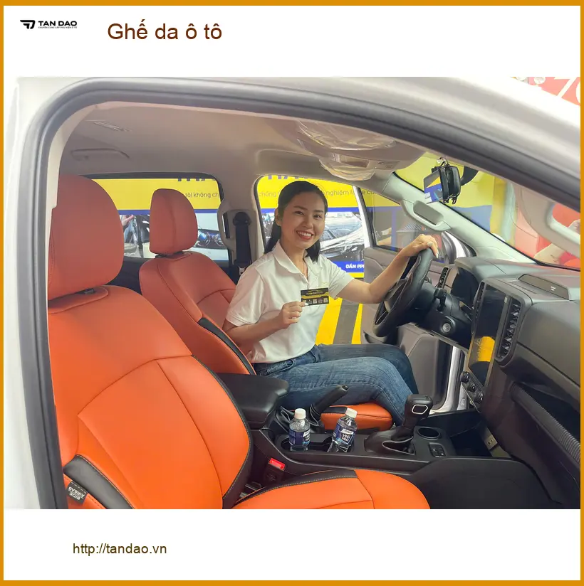 Anh Dũng bọc ghế da ô tô cho Honda CR-V tại Quận 7 để xe luôn sạch sẽ ảnh thực tế 3