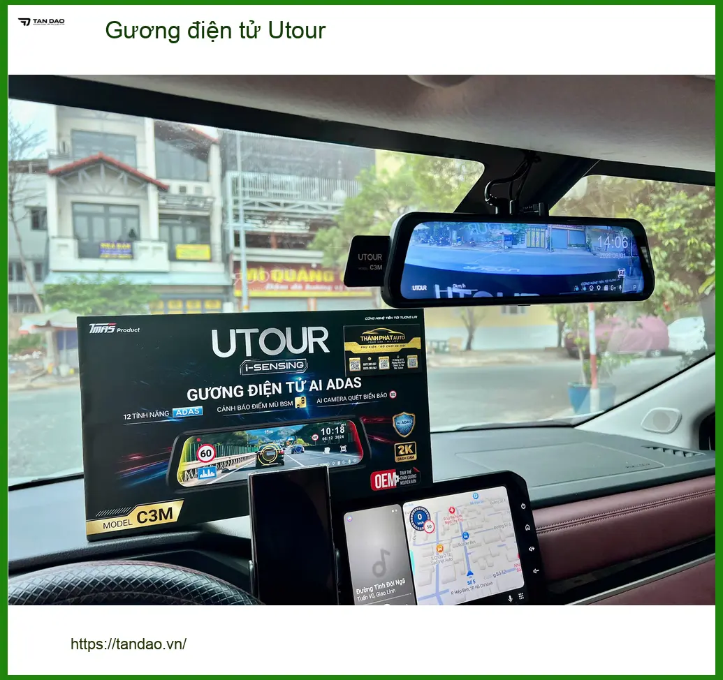 Chú Sáu lắp gương điện tử Utour cho Kia K3 tại Quận Thủ Đức vì cần camera hành trình kiêm lùi