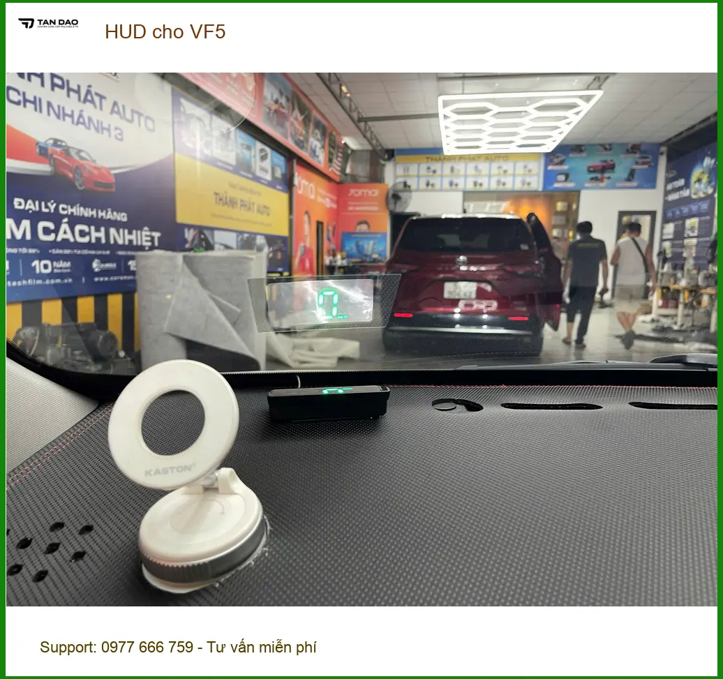 Anh Khang lắp HUD cho VinFast VF5 tại Quận 5 để dễ dàng theo dõi tốc độ và bản đồ ảnh thực tế 4