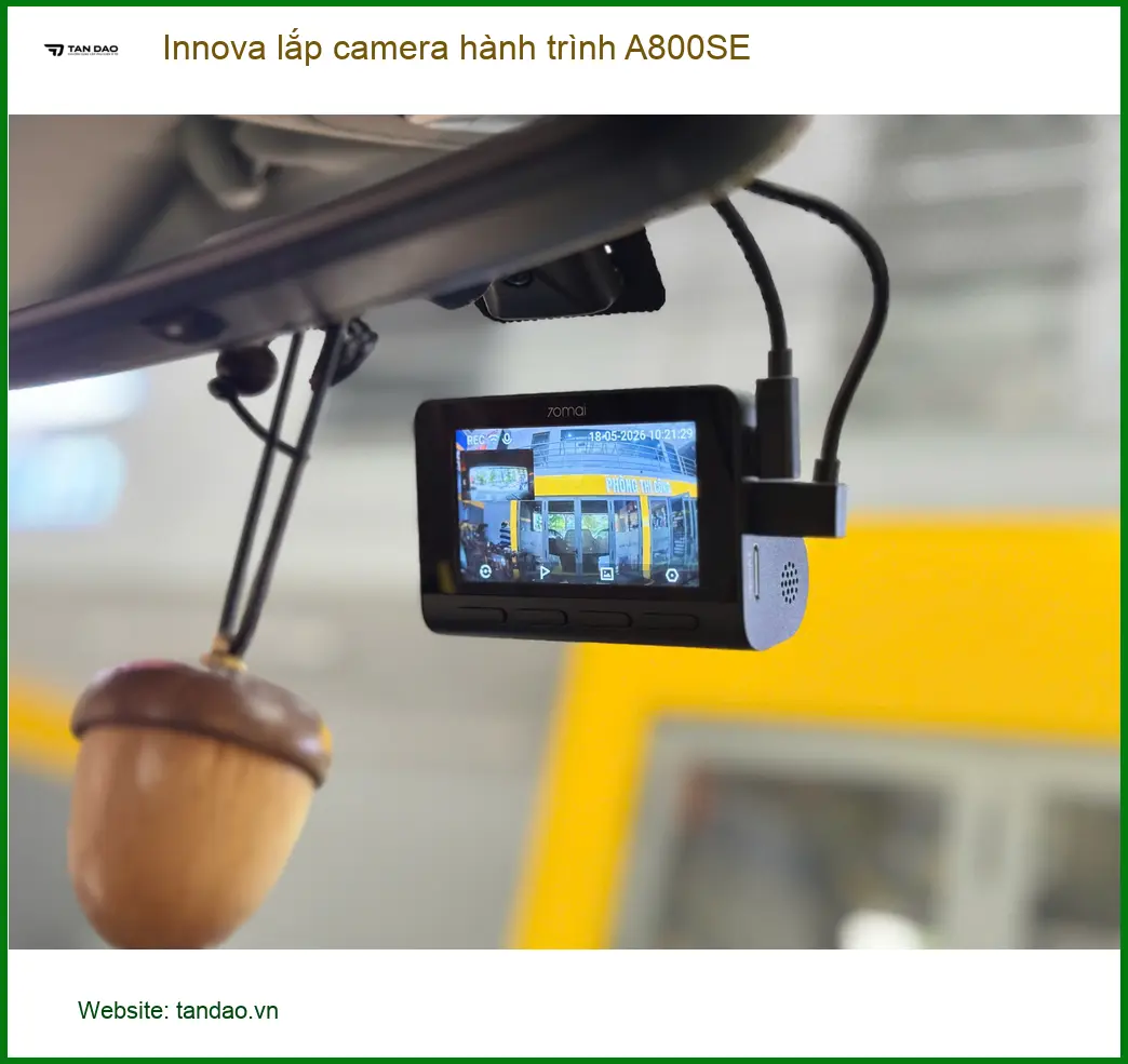 Chú Phước lắp camera hành trình A800SE cho Innova ở Quận 7 ảnh thực tế 3