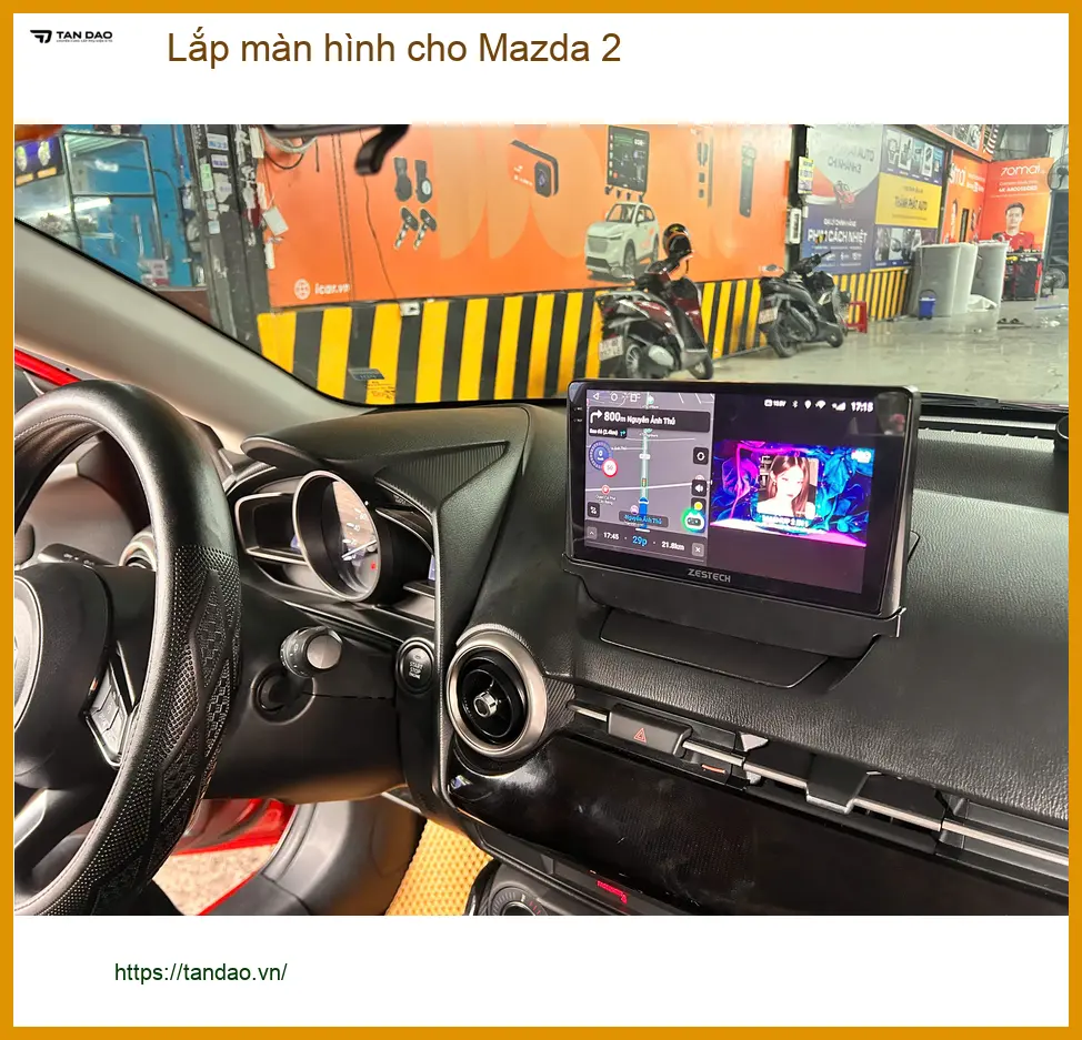 Chị Diệp lắp màn hình cho Mazda 2 tại Quận 3 để dễ dàng xem bản đồ và giải trí trên xe ảnh thực tế 3