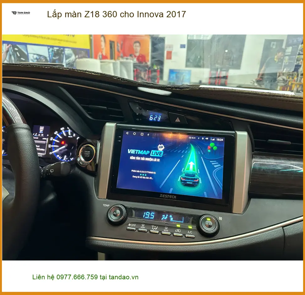 Chú An lắp màn Z18 360 cho Innova 2017 tại Quận 7 để dễ dàng đậu xe ảnh thực tế 3