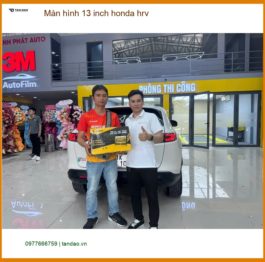 Chị Hồng lắp màn hình 13 inch Honda HR-V ở Quận 12 vì màn zin quá nhỏ ảnh thực tế 3