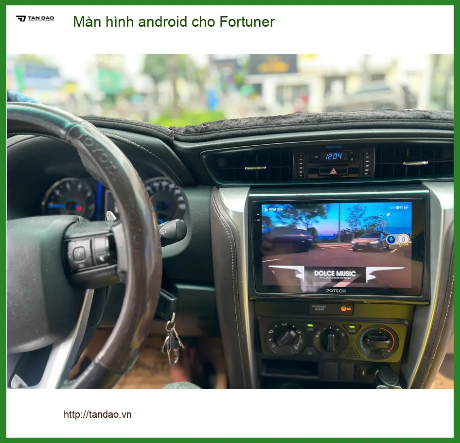 Chú Phát lắp màn hình Android Zestech cho Fortuner tại Quận 2 để tiện xem bản đồ và giải trí ảnh thực tế 5