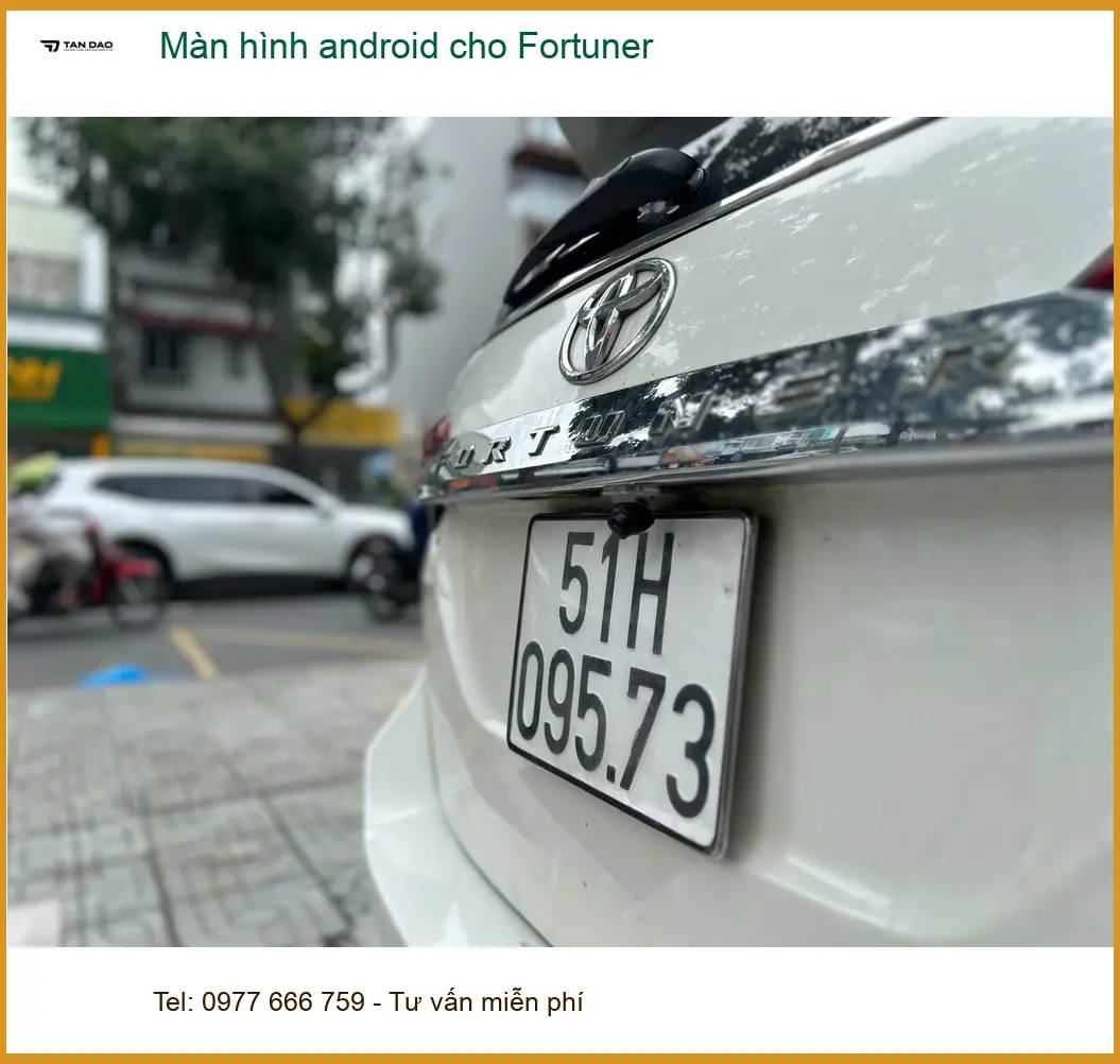 Anh Quang nâng cấp màn hình Android cho Fortuner tại Thủ Đức để nâng tầm không gian nội thất. ảnh thực tế 4