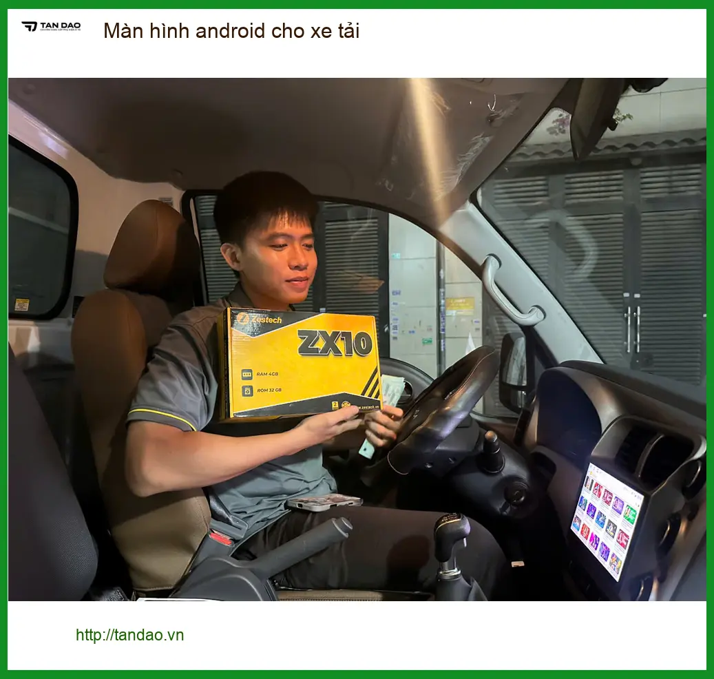 Chú Phi lắp màn hình Android xe tải Fuso Canter tại Hóc Môn giúp công việc thuận tiện. ảnh thực tế 4
