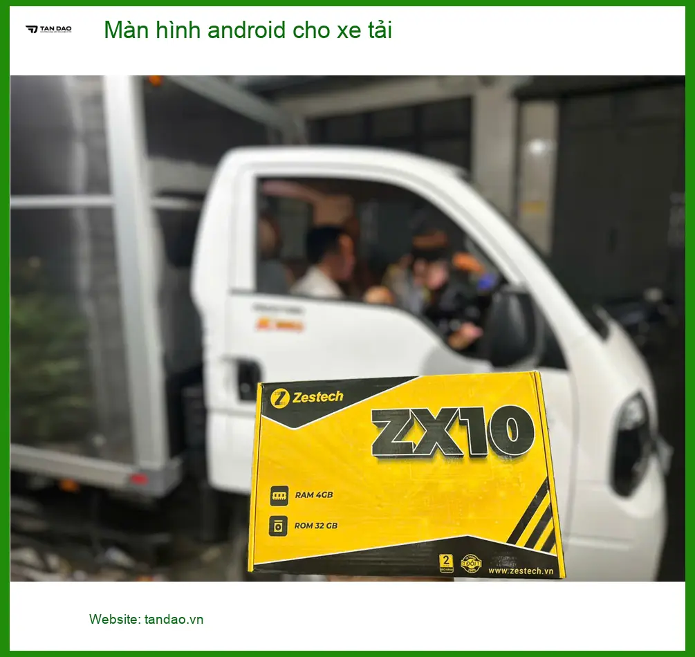 Anh Tùng lắp màn hình Android cho xe tải Hino tại Quận 7 để lái xe đỡ buồn