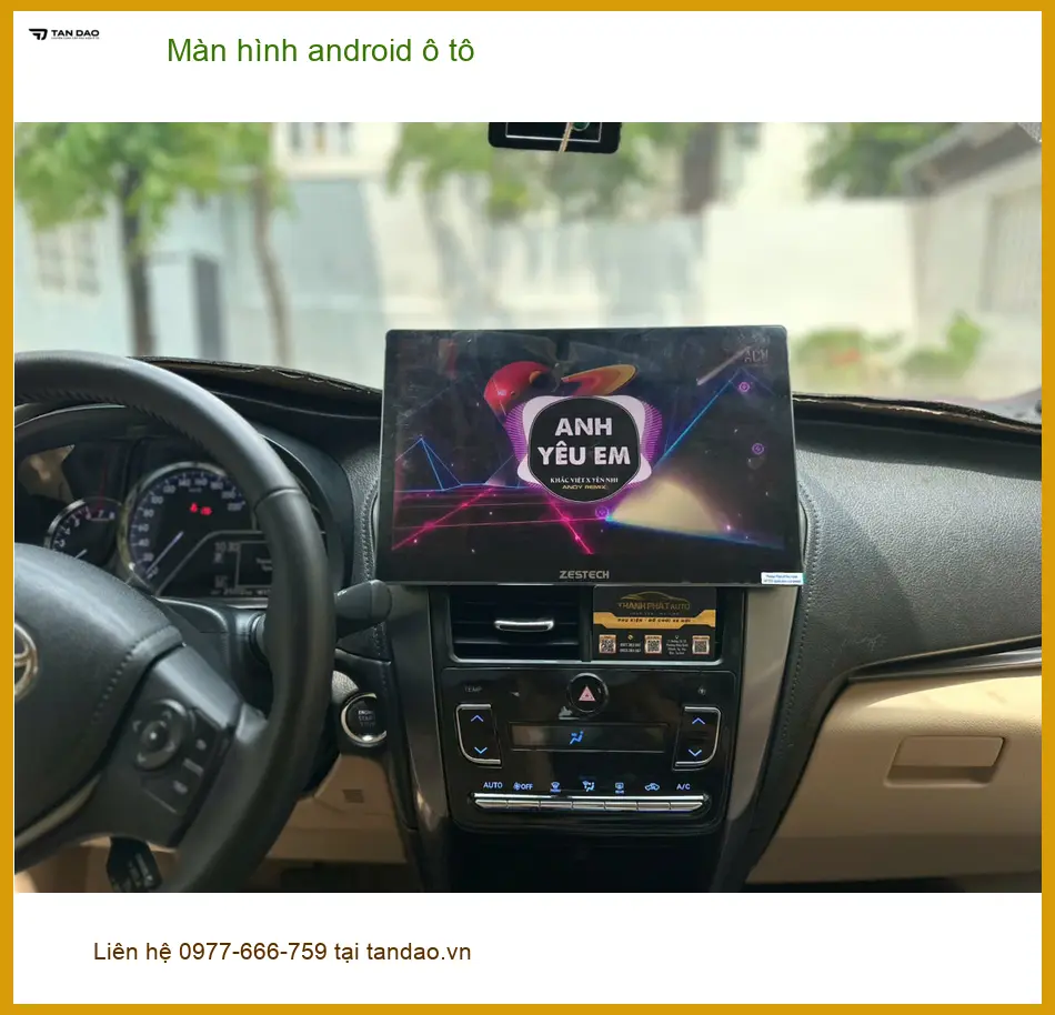 Chị Thảo lắp màn hình Android ô tô Honda HR-V tại Thủ Đức để tiện đường đi làm