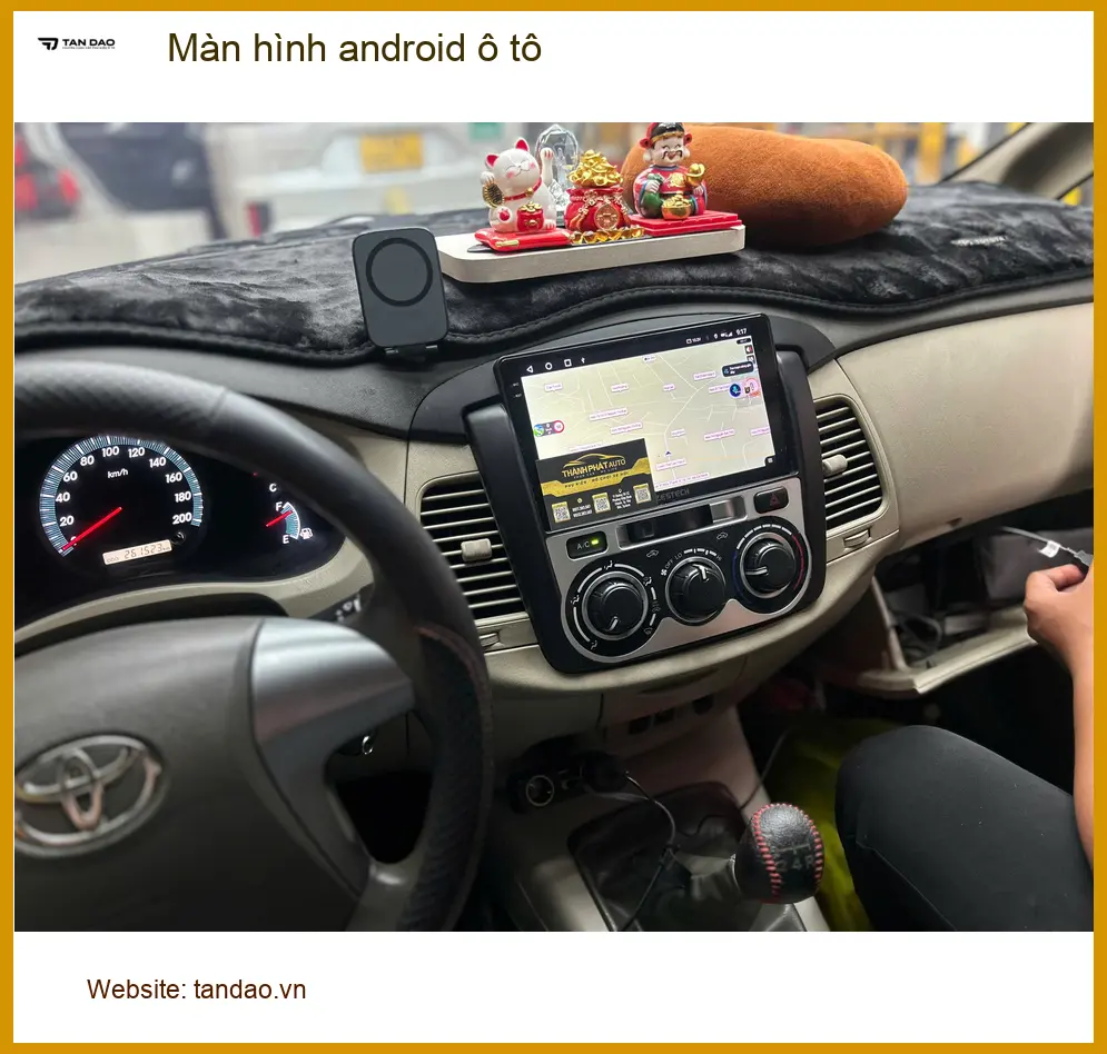 Chị Thảo lắp màn hình Android ô tô Kia K3 tại Quận 2 giải trí cho con. ảnh thực tế 4