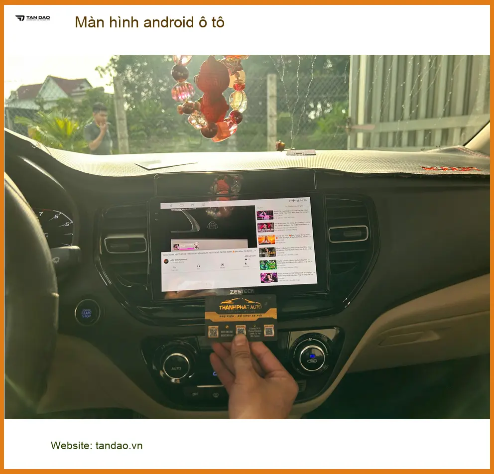 Anh Tùng lắp màn hình android ô tô Hyundai Accent tại Quận 10, nâng tầm trải nghiệm ảnh thực tế 3