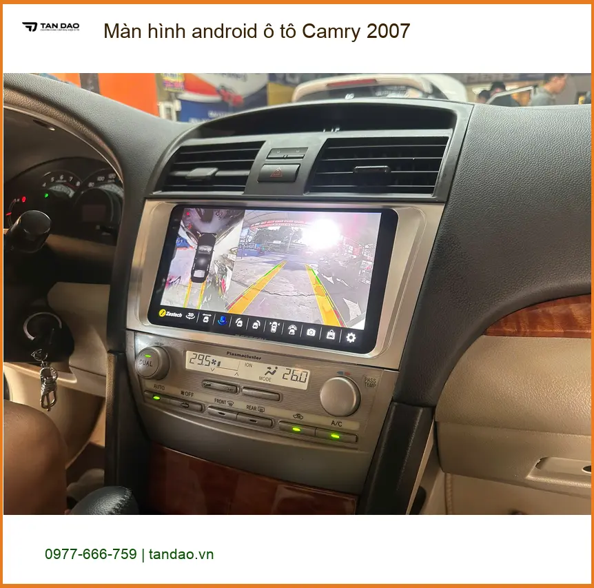 Chị Thảo lắp màn hình Android ô tô Camry 2007 ở Quận 7 để lái xe an toàn hơn ảnh thực tế 4