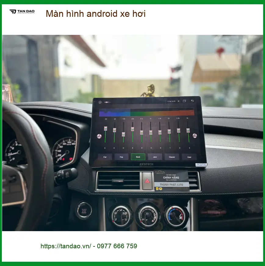 Chị Thảo lắp màn hình Android Mazda CX5 tại Quận 12 để xem bản đồ và giải trí