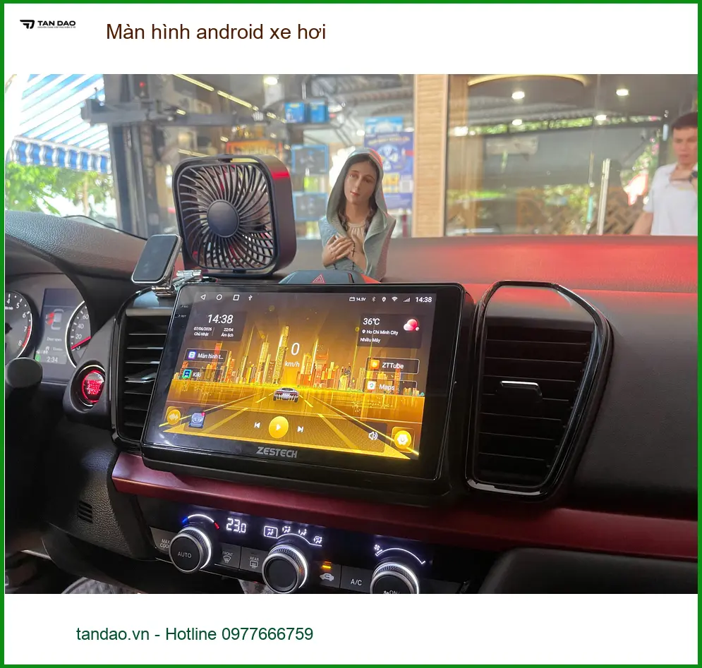 Bác Hùng lắp màn hình android Toyota Corolla Cross tại Quận Thủ Đức ảnh thực tế 3