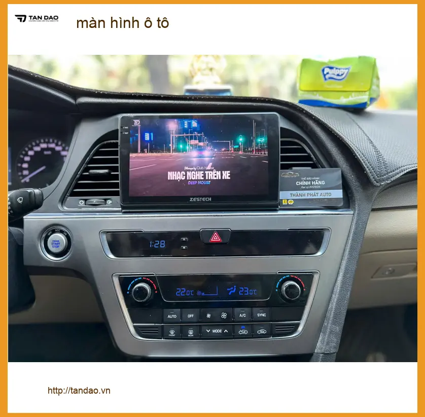 Chị Thảo lắp màn hình ô tô cho Kia K3 tại Bình Chánh để nâng cấp tính năng giải trí ảnh thực tế 2
