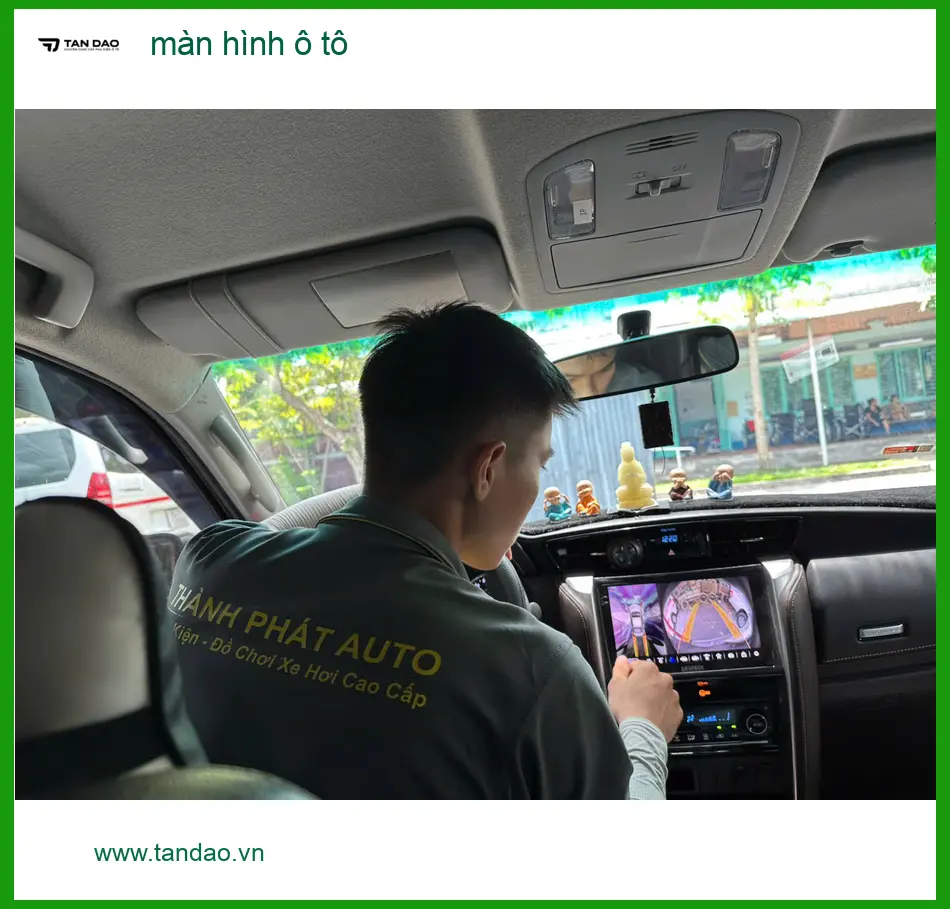 Chú Phước lắp màn hình ô tô chính hãng cho Hyundai Accent tại Quận 9 ảnh thực tế 4
