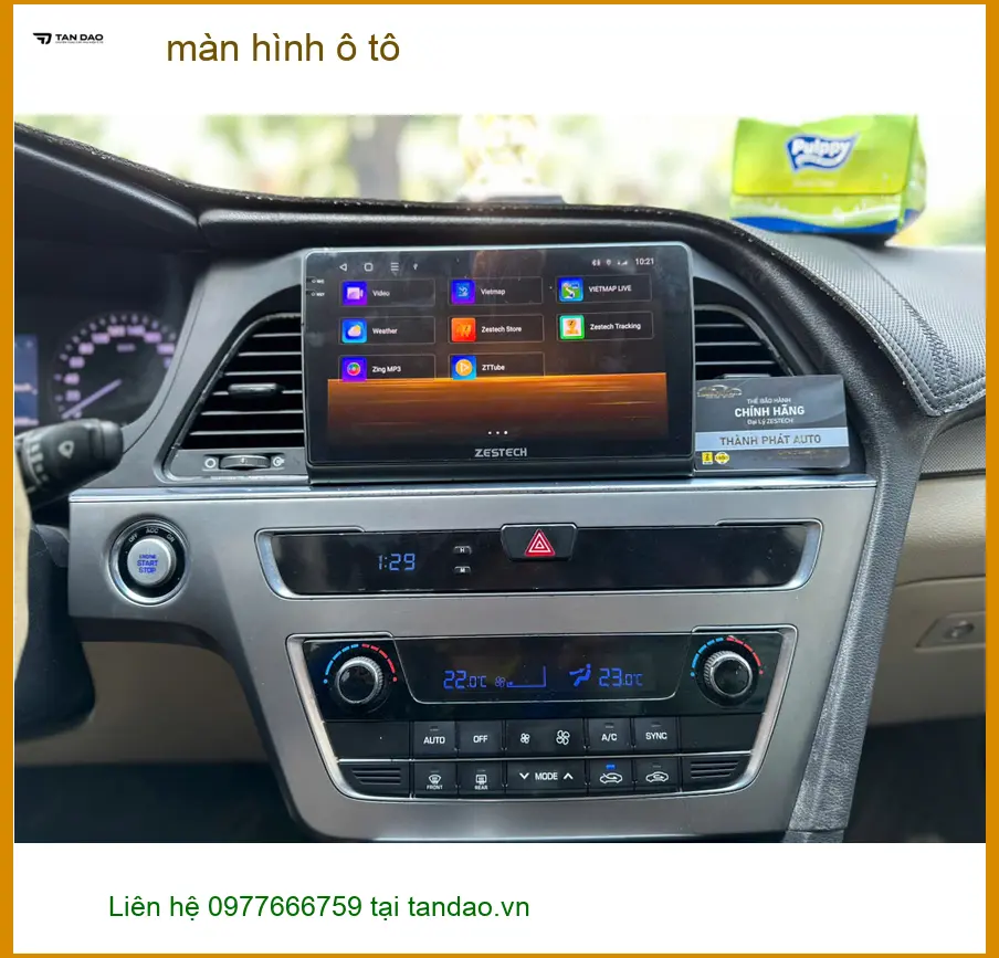 Chị Mai nâng cấp màn hình ô tô Android cho Mazda CX-5 ở Quận 2 để tiện xem bản đồ