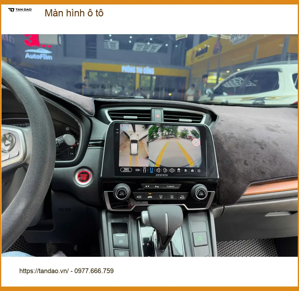 Chị Thảo nâng cấp màn hình ô tô cho Hyundai Accent tại Quận 12 để tiện theo dõi bản đồ ảnh thực tế 3
