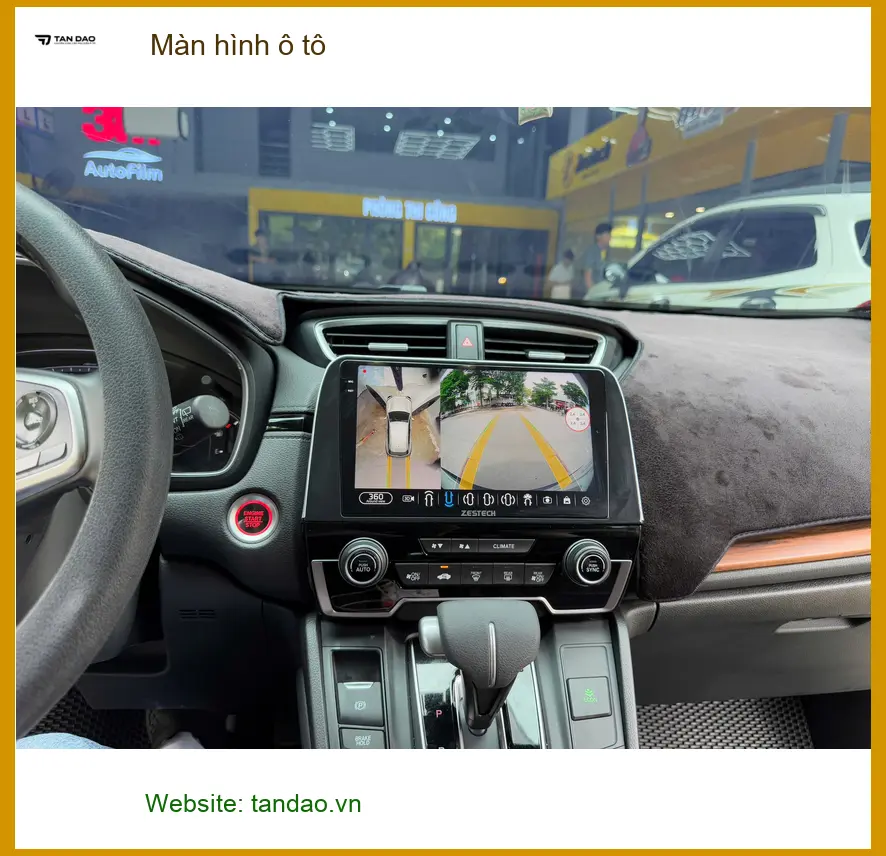 Anh Đăng Khoa lắp màn hình ô tô Kia Carnival tại Thủ Đức để xem YouTube. ảnh thực tế 4