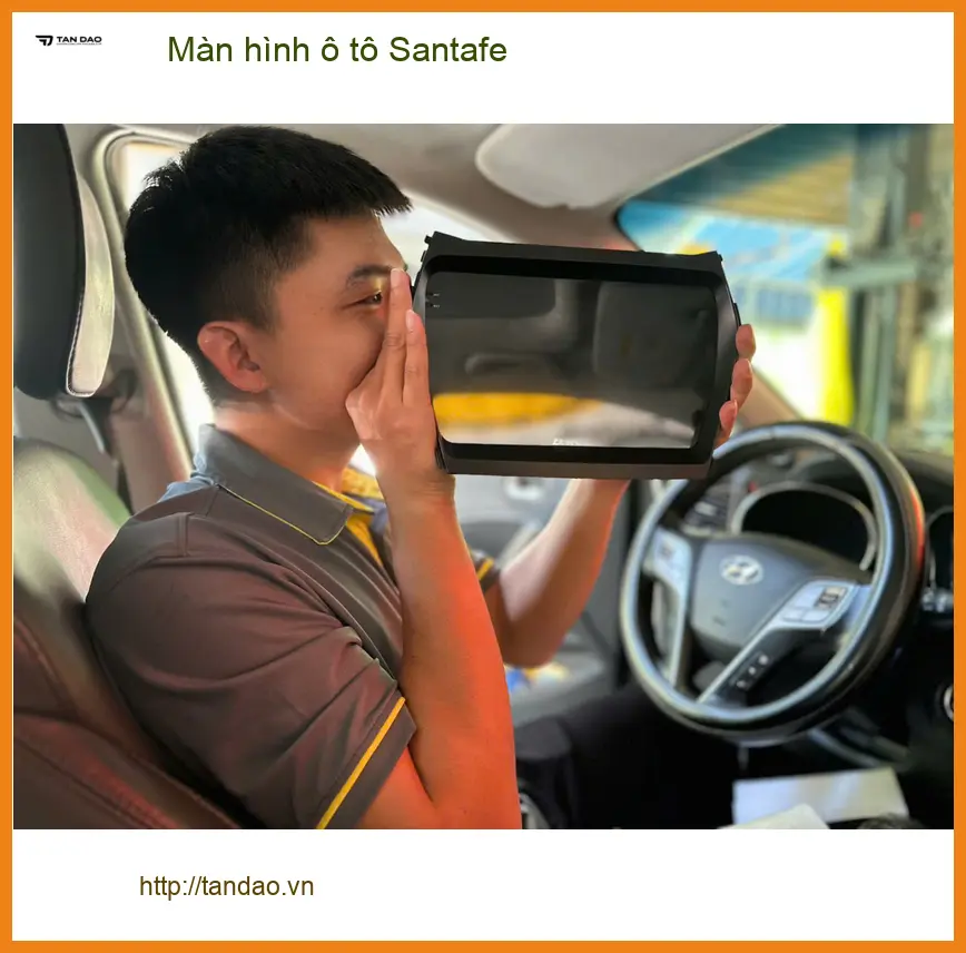Anh Trung nâng cấp màn hình Santafe tại Gò Vấp, cần dẫn đường chính xác ảnh thực tế 4