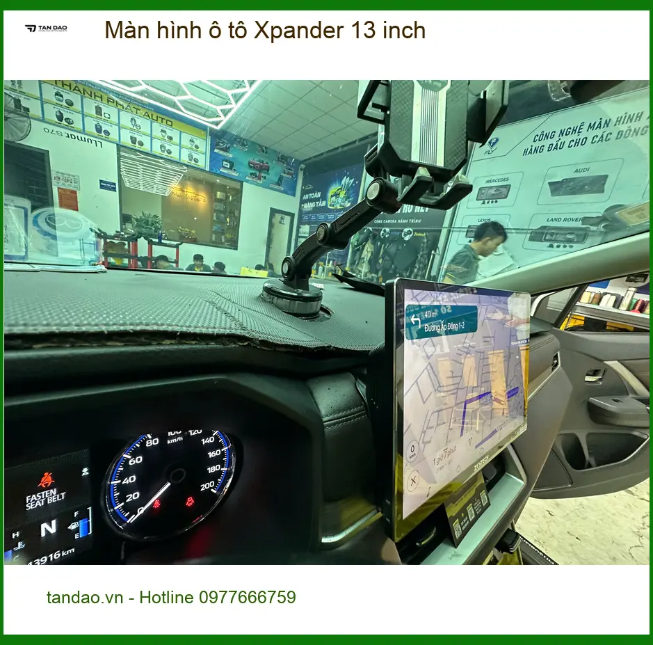 Ông Quý lắp màn hình ô tô Xpander 13 inch tại Hóc Môn để nâng tầm giải trí ảnh thực tế 3