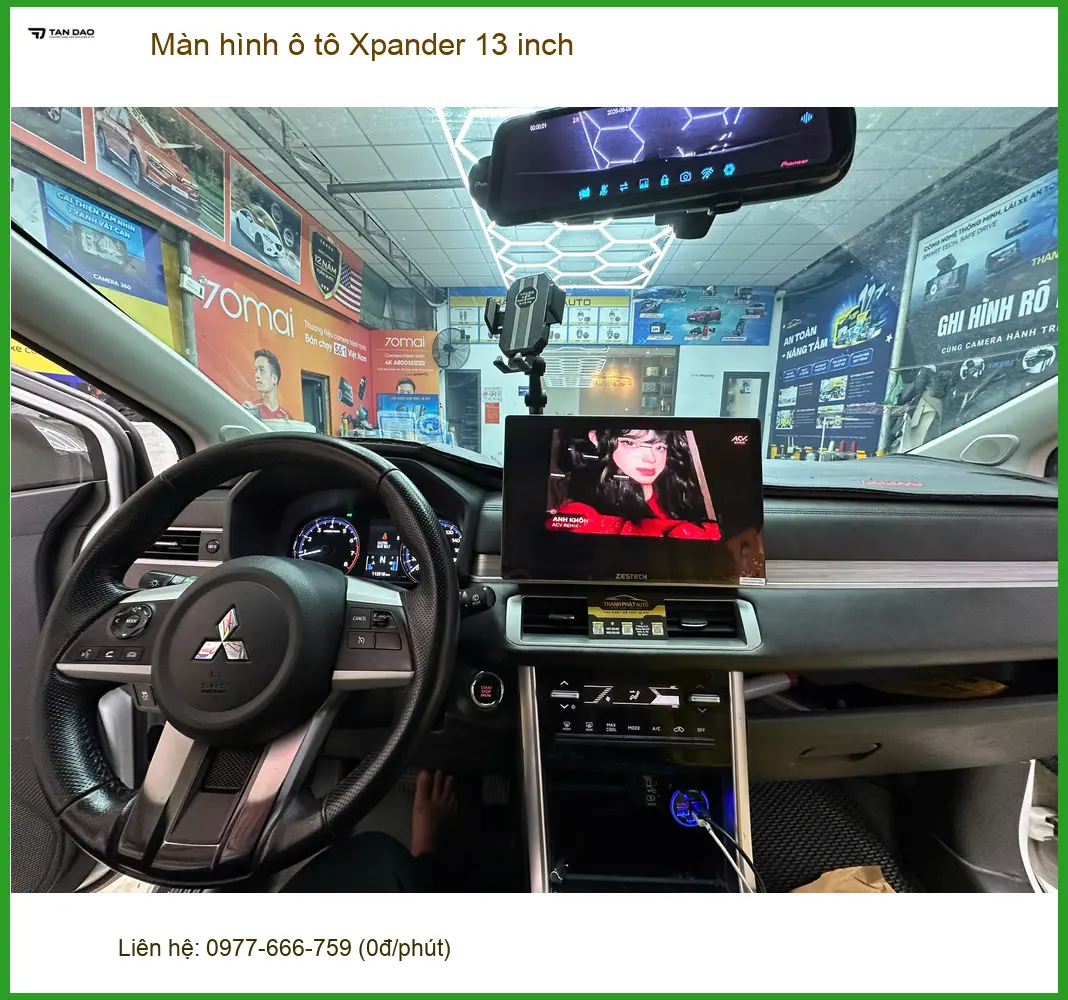 Anh Quang lắp màn hình ô tô Xpander 13 inch tại Cần Giờ tiện đường đi làm ảnh thực tế 2